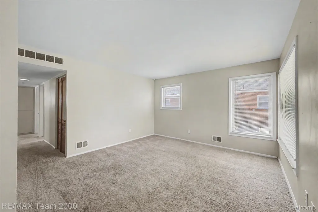 4947 Roosevelt Boulevard Dearborn Heights City MI 48125