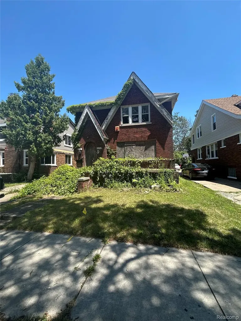 5282 Lakeview Street Detroit City MI 48213