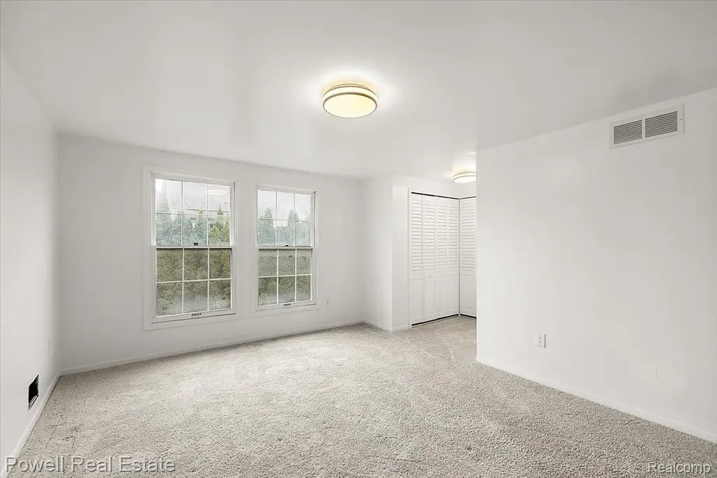3403 Crooks Road Royal Oak City MI 48073