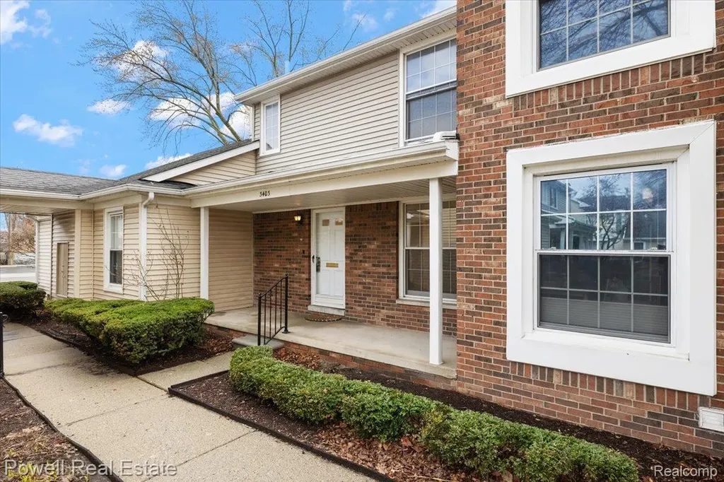 3403 Crooks Road Royal Oak City MI 48073