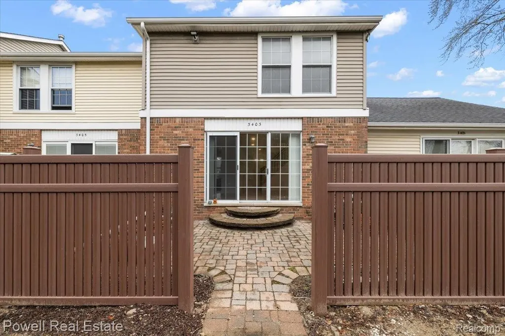 3403 Crooks Road Royal Oak City MI 48073