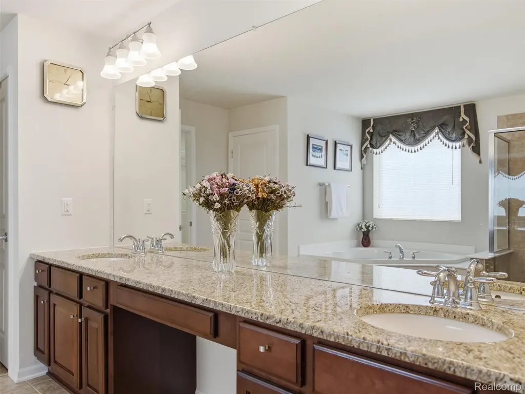 4853 Catalina Drive Orion Charter Township MI 48359