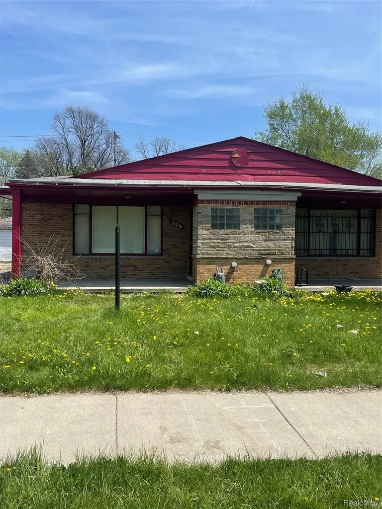 19278 Lahser Road Detroit City MI 48219