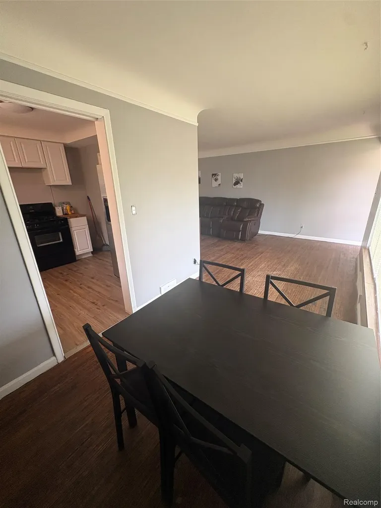 19278 Lahser Road Detroit City MI 48219