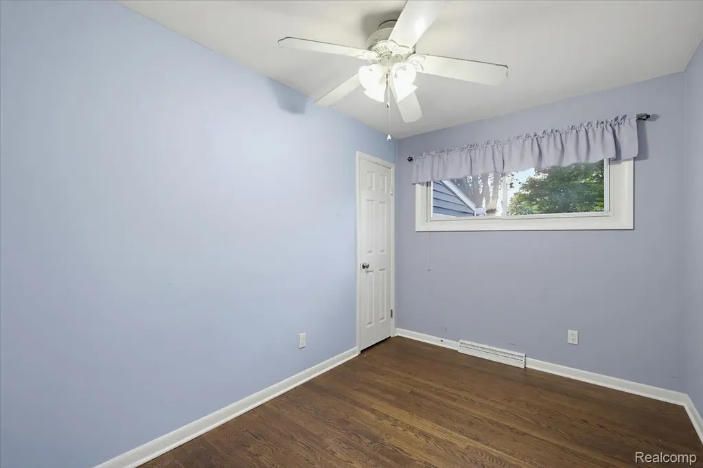 986 Gill Street Oxford Charter Township MI 48371