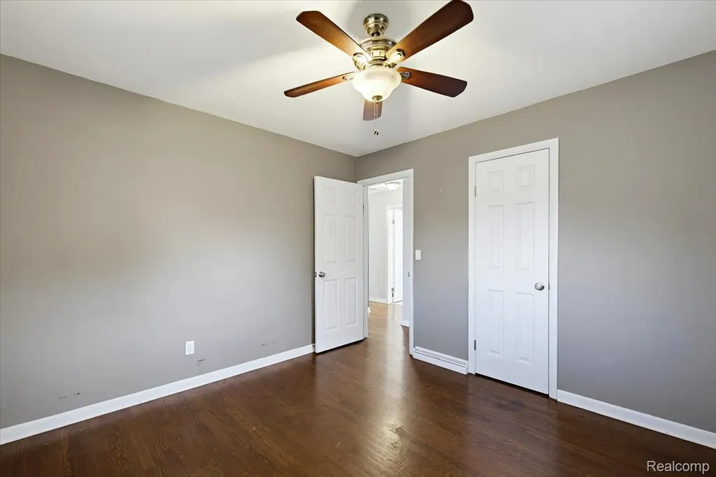 986 Gill Street Oxford Charter Township MI 48371