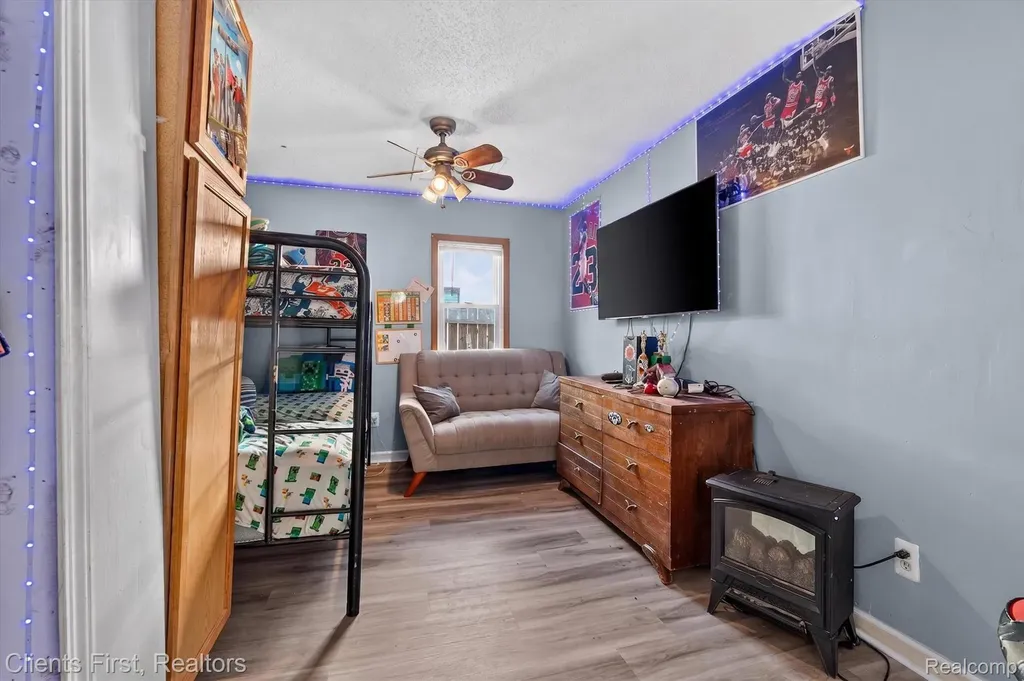 36852 Chase Street Romulus City MI 48174