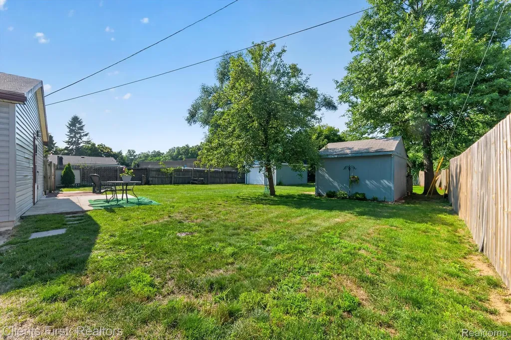 36852 Chase Street Romulus City MI 48174