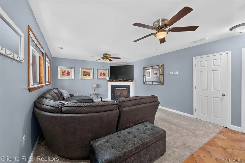 36852 Chase Street Romulus City MI 48174