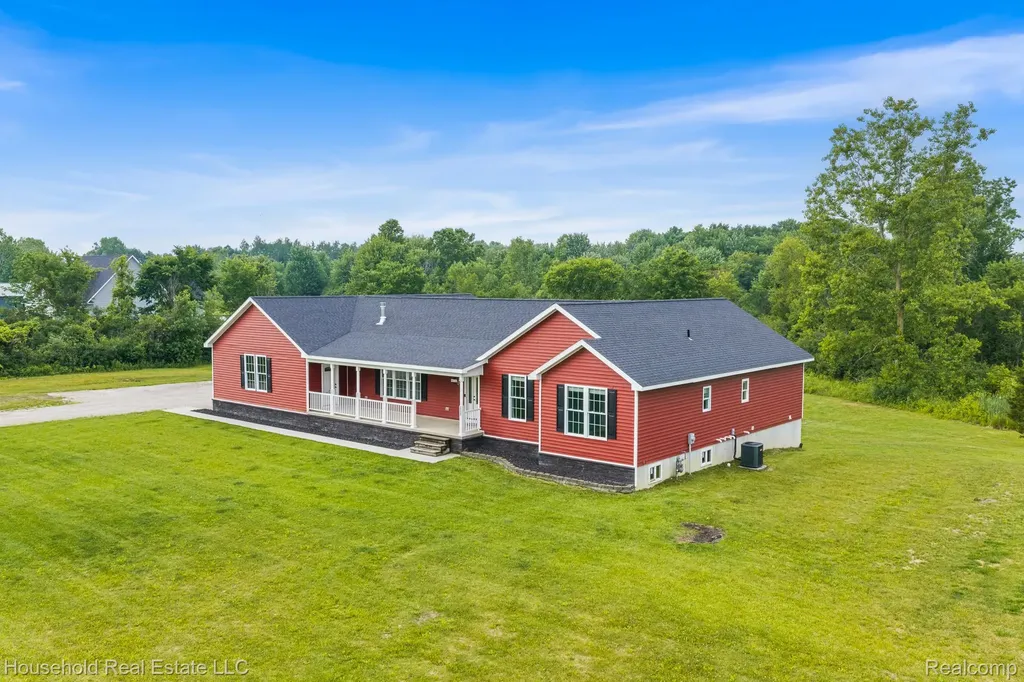 4730 River Hill Drive China Township MI 48054