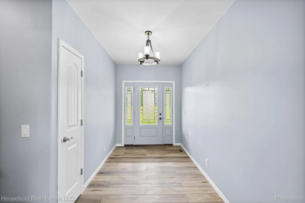 4730 River Hill Drive China Township MI 48054
