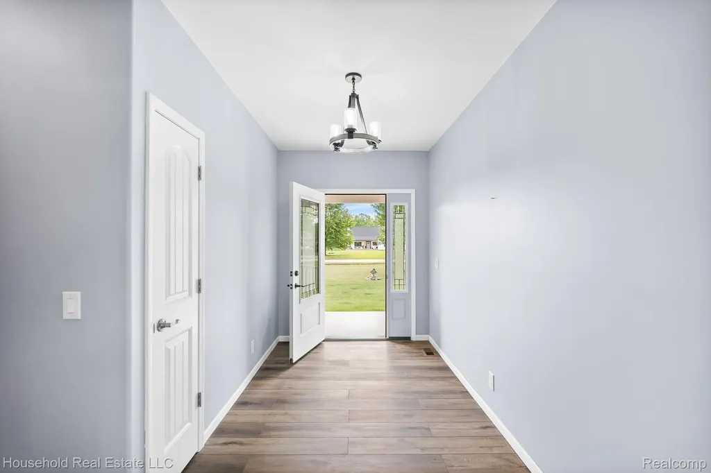 4730 River Hill Drive China Township MI 48054