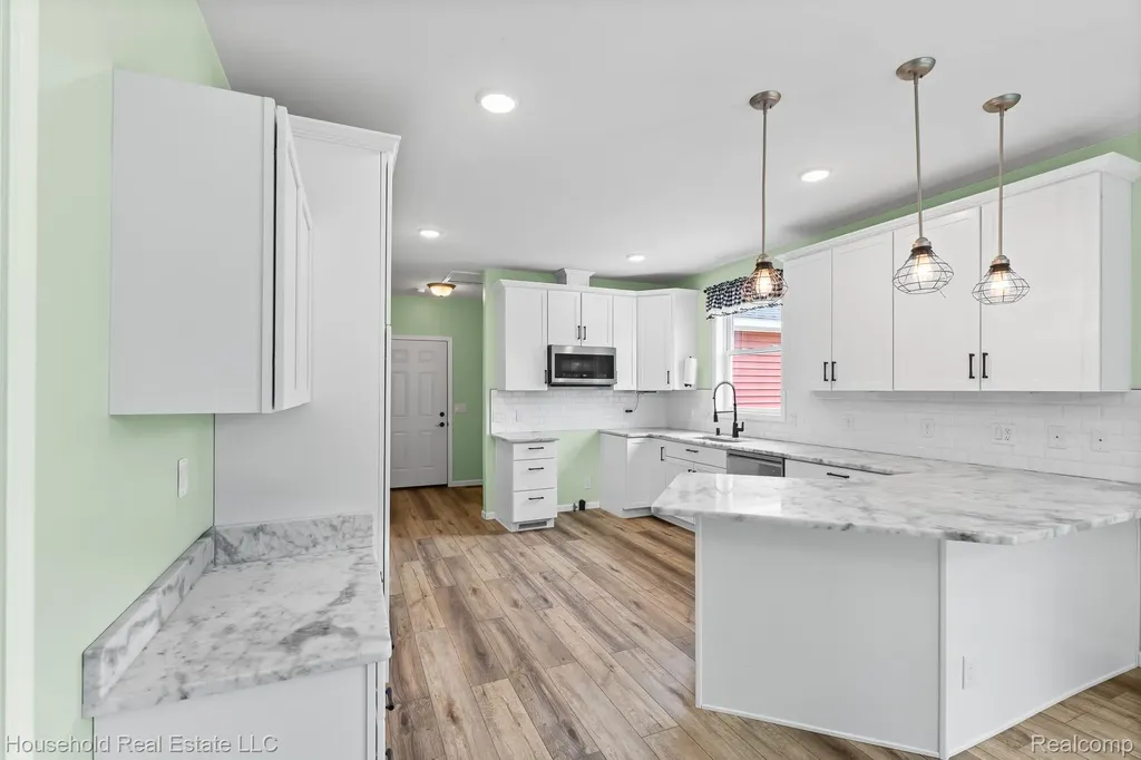 4730 River Hill Drive China Township MI 48054