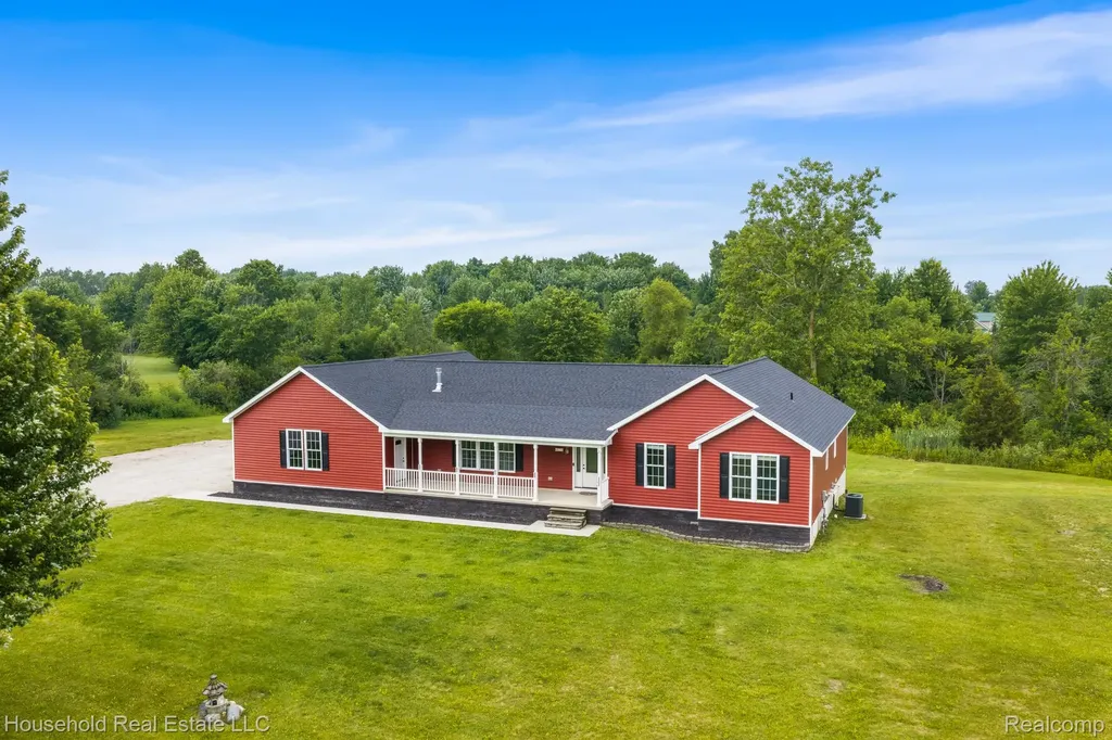 4730 River Hill Drive China Township MI 48054