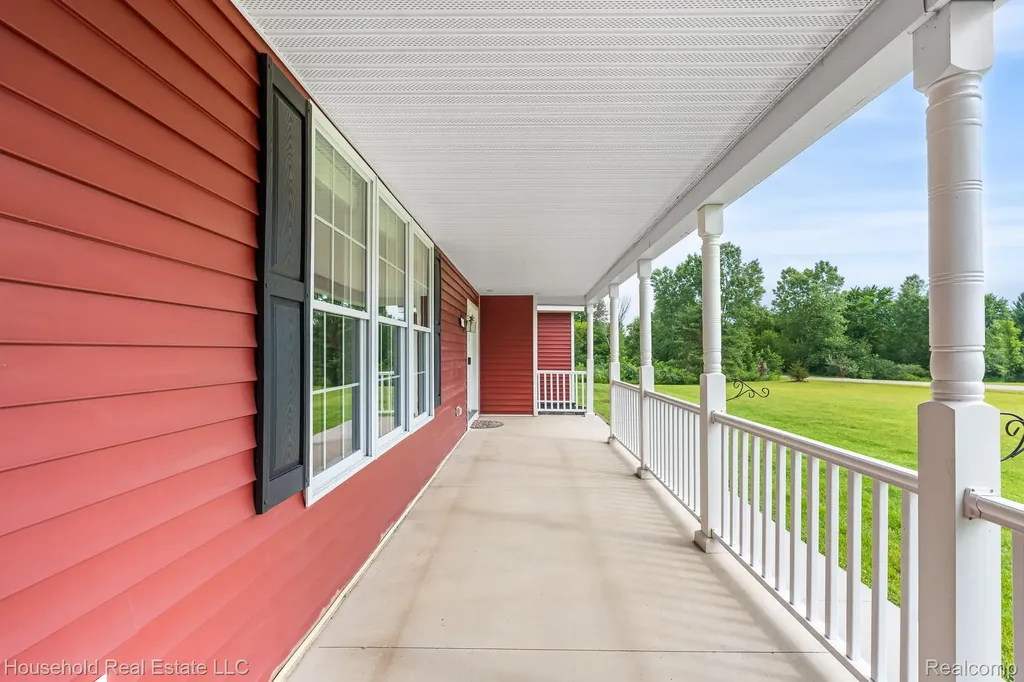 4730 River Hill Drive China Township MI 48054