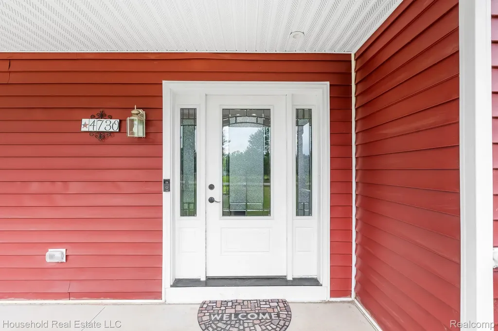 4730 River Hill Drive China Township MI 48054