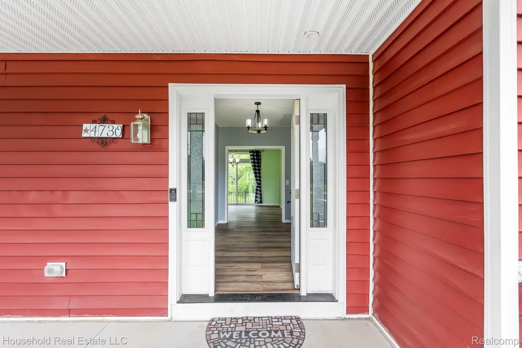 4730 River Hill Drive China Township MI 48054