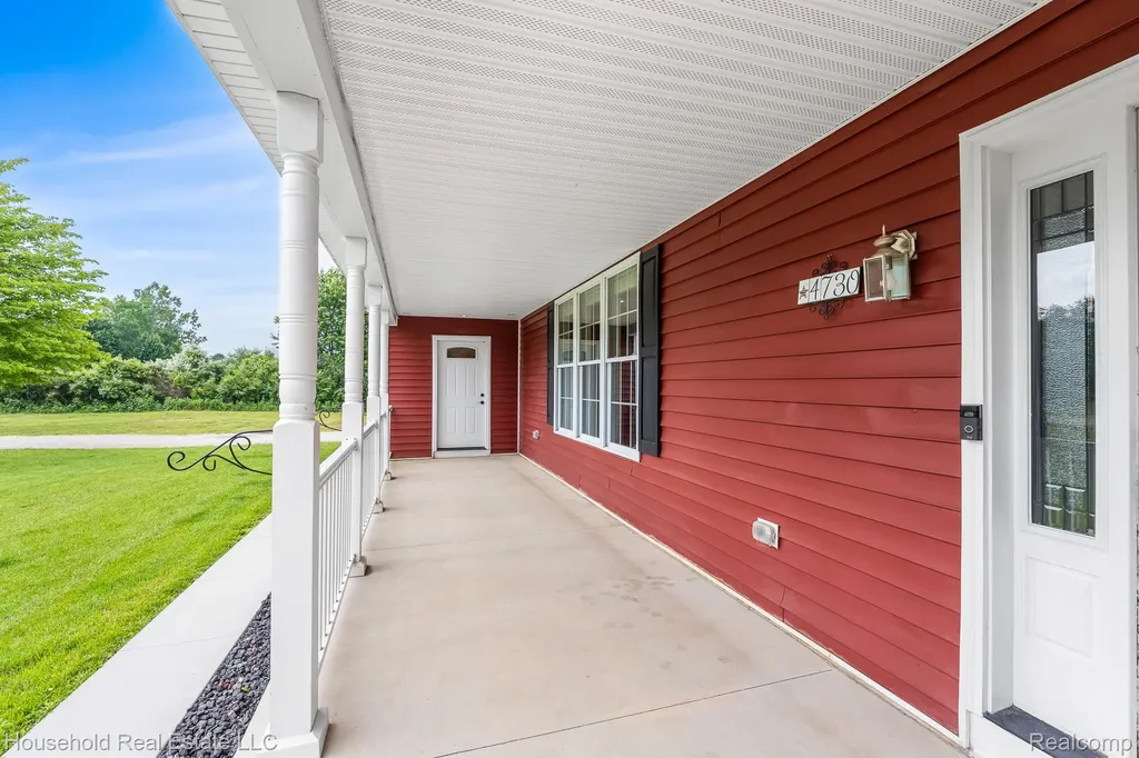 4730 River Hill Drive China Township MI 48054