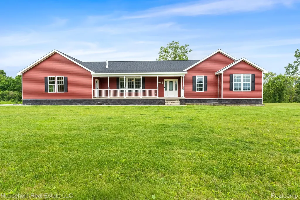 4730 River Hill Drive China Township MI 48054