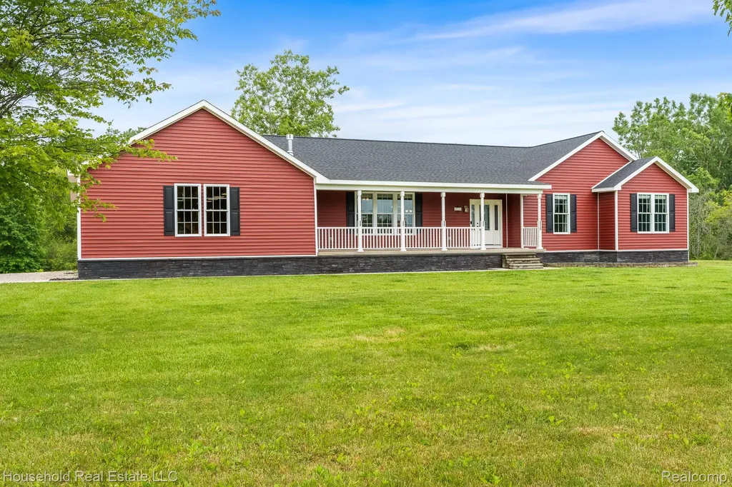 4730 River Hill Drive China Township MI 48054