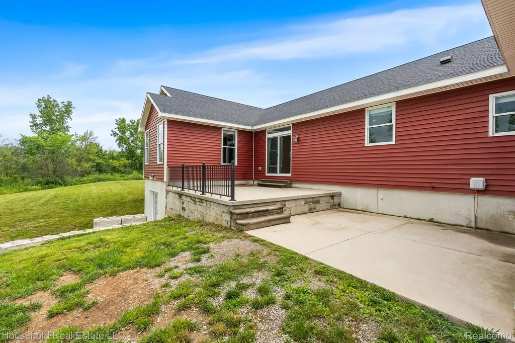 4730 River Hill Drive China Township MI 48054