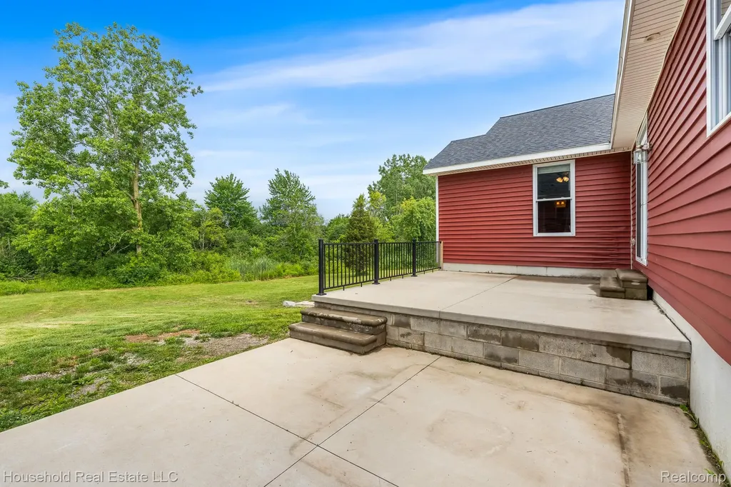 4730 River Hill Drive China Township MI 48054