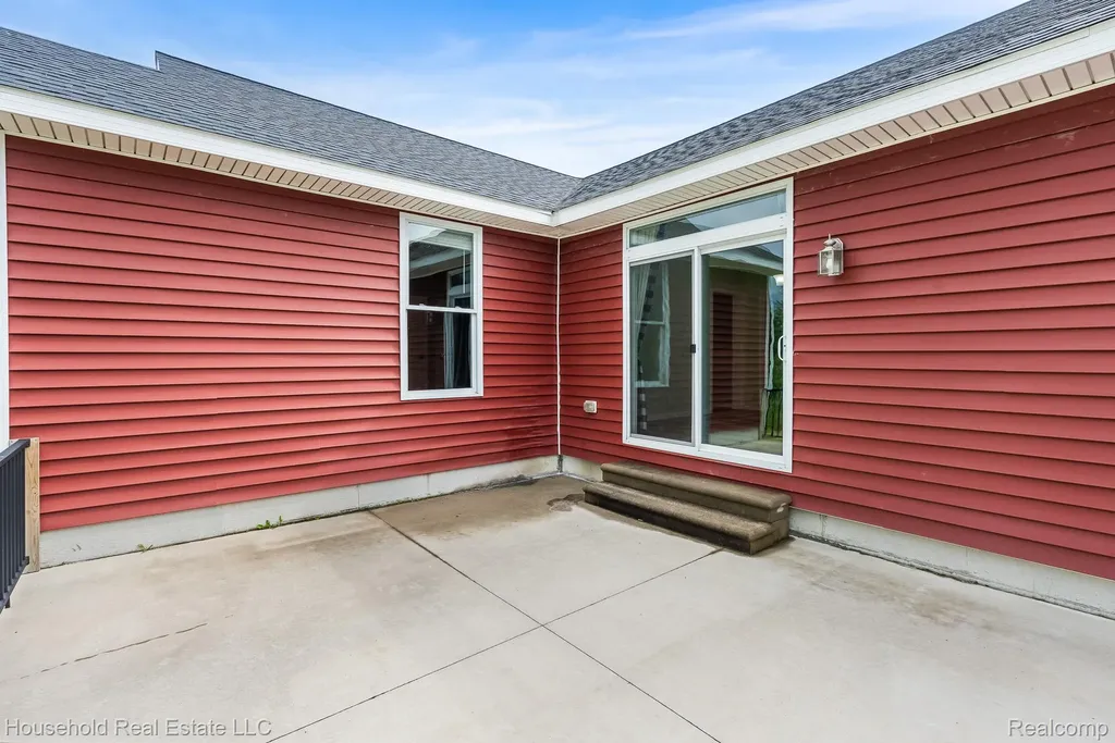 4730 River Hill Drive China Township MI 48054