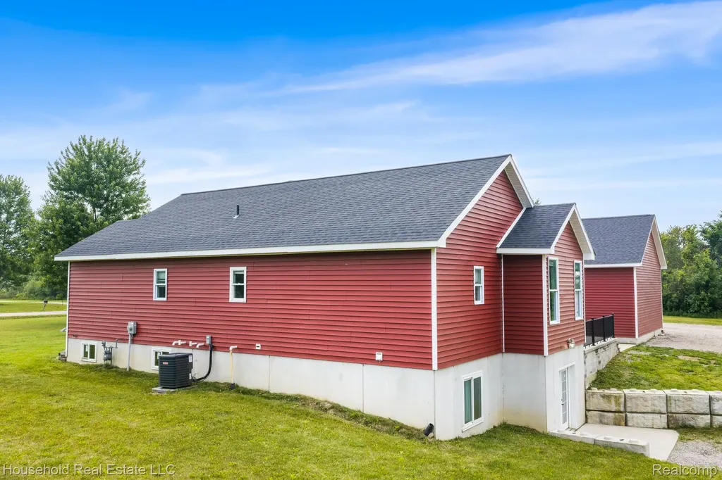 4730 River Hill Drive China Township MI 48054