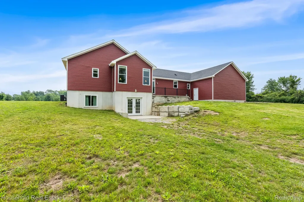 4730 River Hill Drive China Township MI 48054