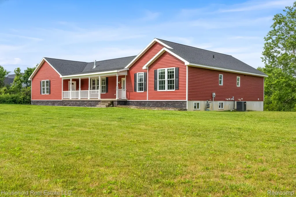 4730 River Hill Drive China Township MI 48054