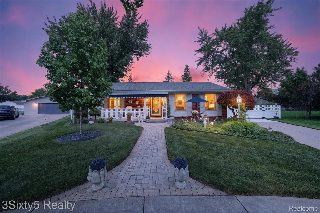 22386 Donnelly Court Brownstown Charter Township MI 48193