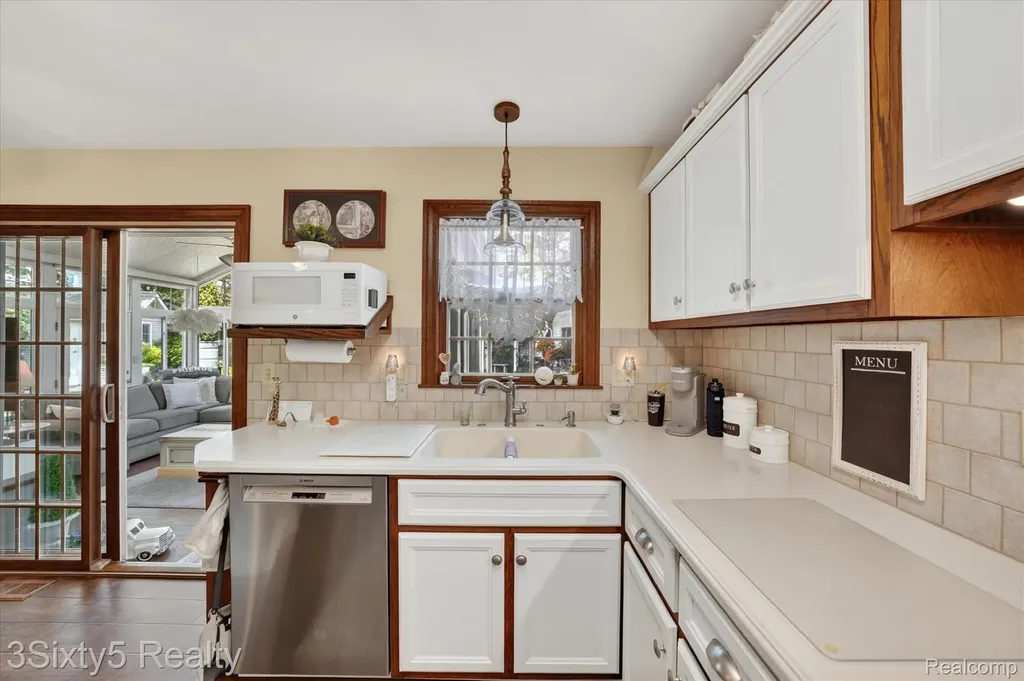 22386 Donnelly Court Brownstown Charter Township MI 48193