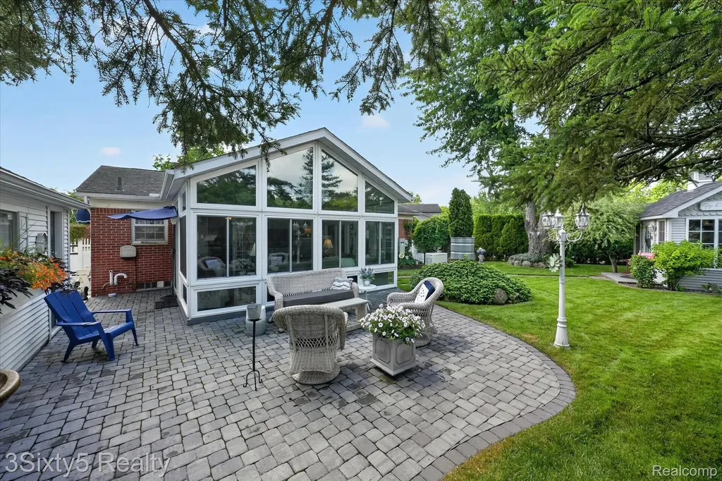 22386 Donnelly Court Brownstown Charter Township MI 48193