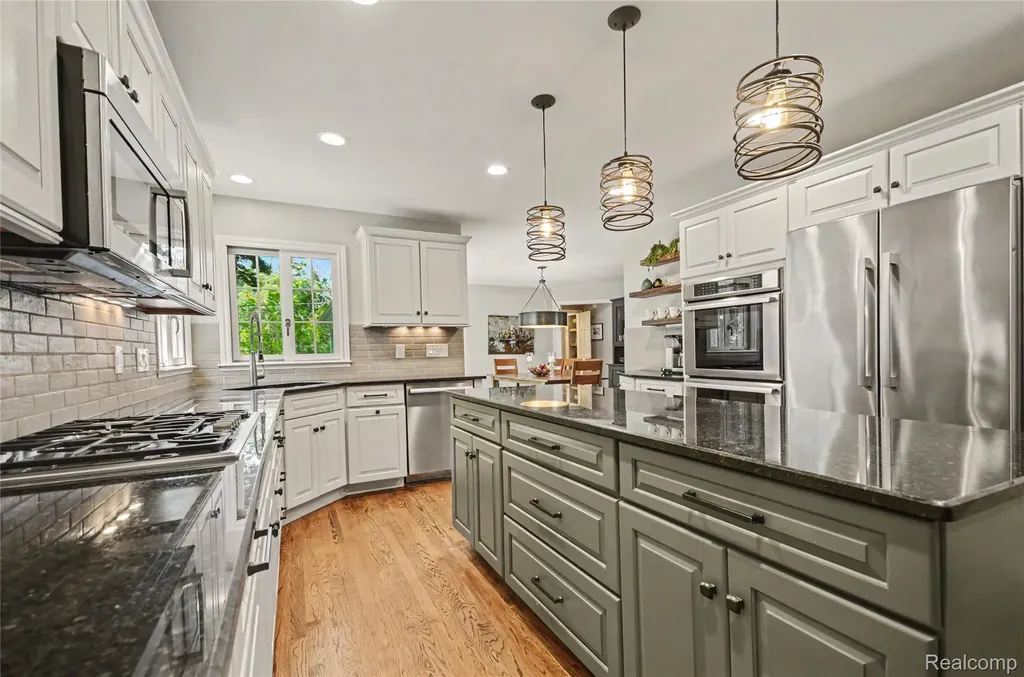3780 Squirrel Road Bloomfield Charter Township MI 48304