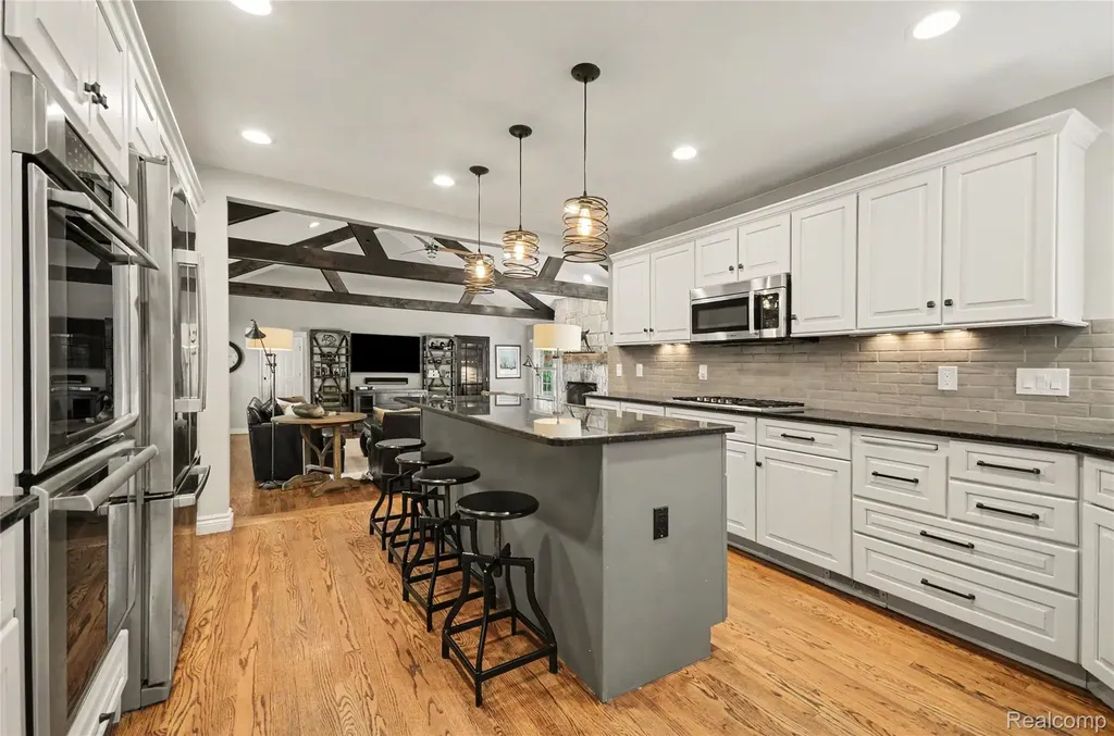 3780 Squirrel Road Bloomfield Charter Township MI 48304