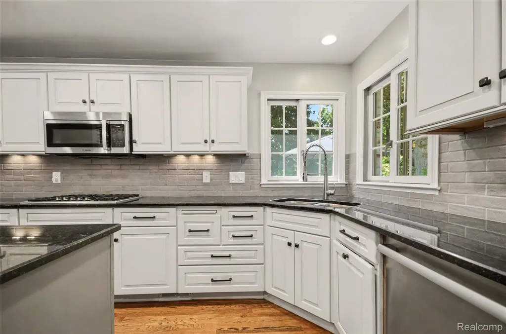 3780 Squirrel Road Bloomfield Charter Township MI 48304