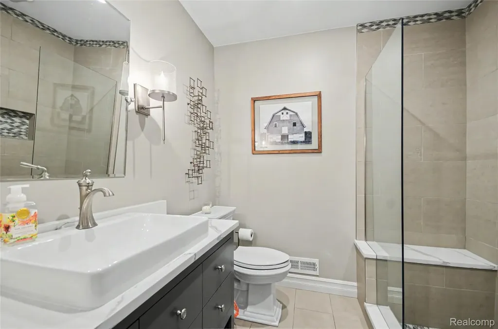 3780 Squirrel Road Bloomfield Charter Township MI 48304