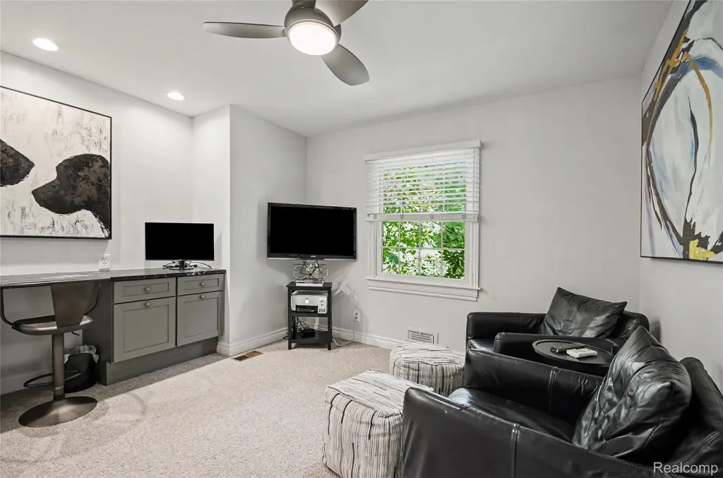 3780 Squirrel Road Bloomfield Charter Township MI 48304