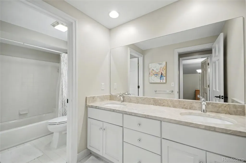 3780 Squirrel Road Bloomfield Charter Township MI 48304