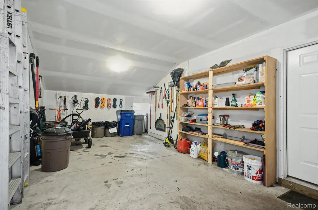 3780 Squirrel Road Bloomfield Charter Township MI 48304
