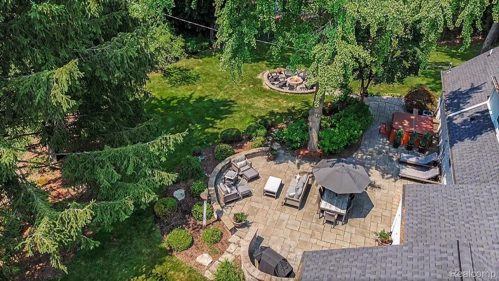 3780 Squirrel Road Bloomfield Charter Township MI 48304