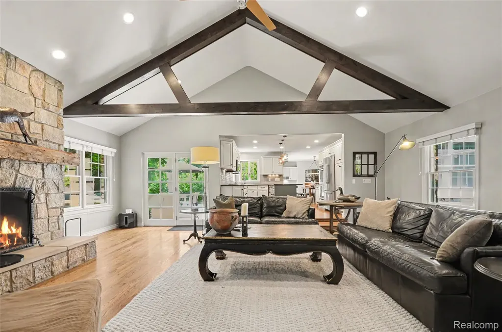 3780 Squirrel Road Bloomfield Charter Township MI 48304