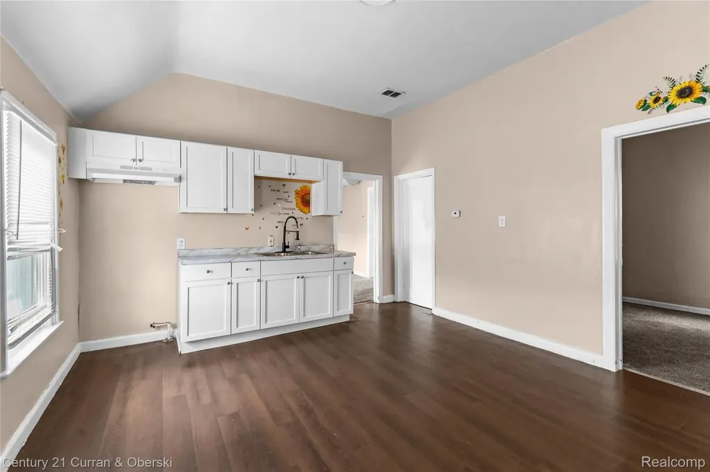 1023 Dragoon Street Detroit City MI 48209