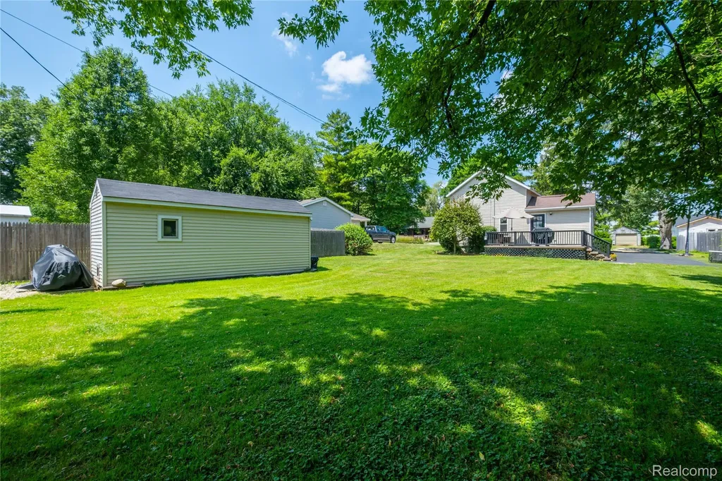 57 N Elm Street Lapeer City MI 48446