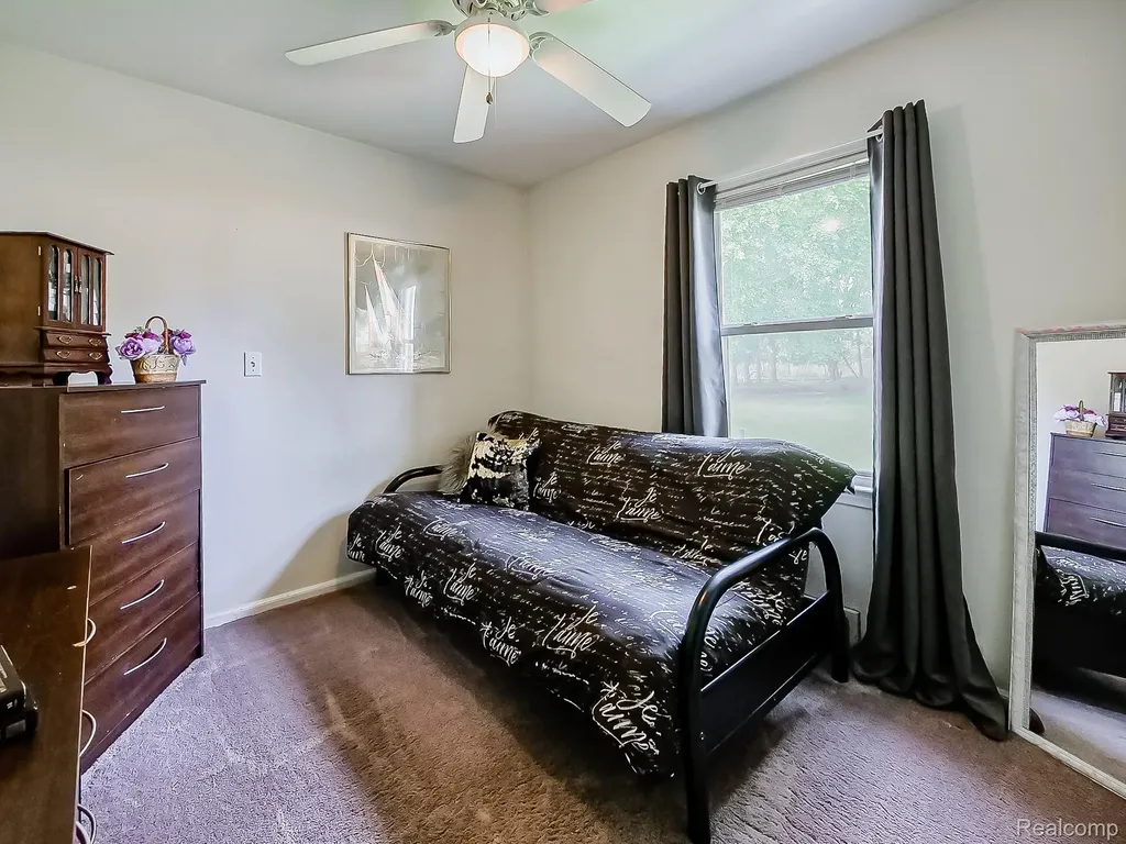 2751 Marlington Road Waterford Charter Township MI 48329