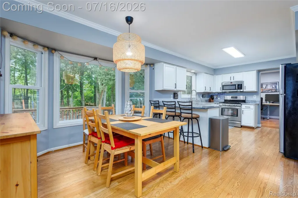 42790 Ledgeview Drive Novi City MI 48377