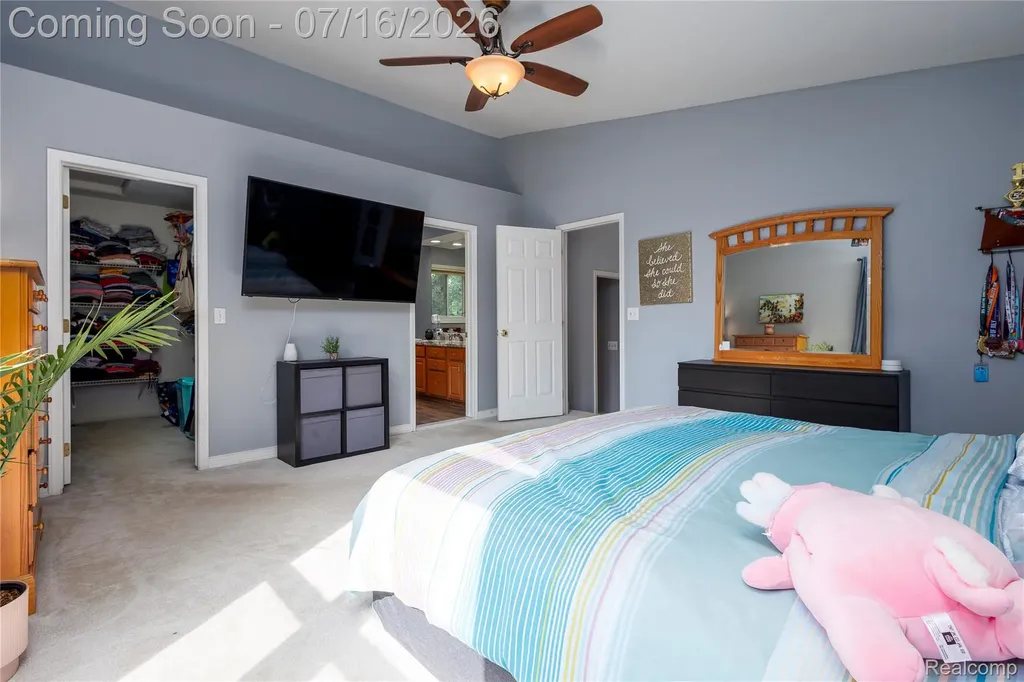 42790 Ledgeview Drive Novi City MI 48377