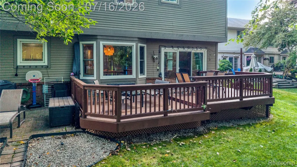 42790 Ledgeview Drive Novi City MI 48377