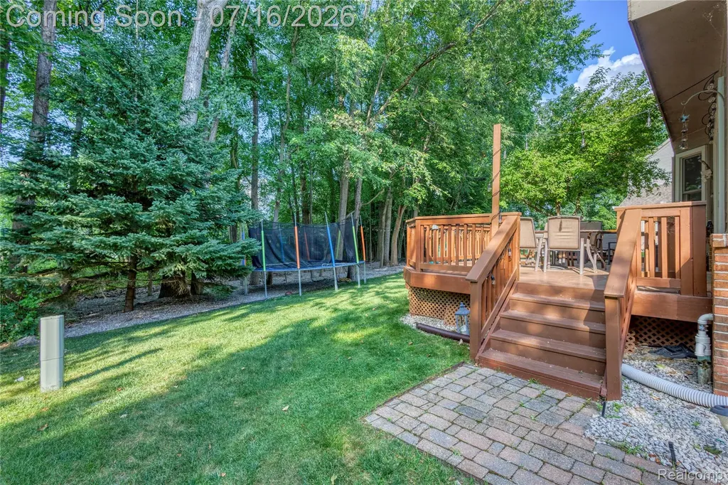 42790 Ledgeview Drive Novi City MI 48377