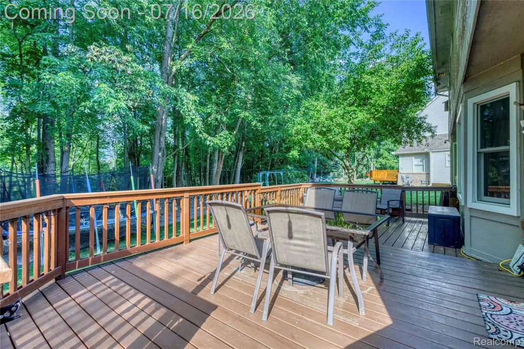 42790 Ledgeview Drive Novi City MI 48377